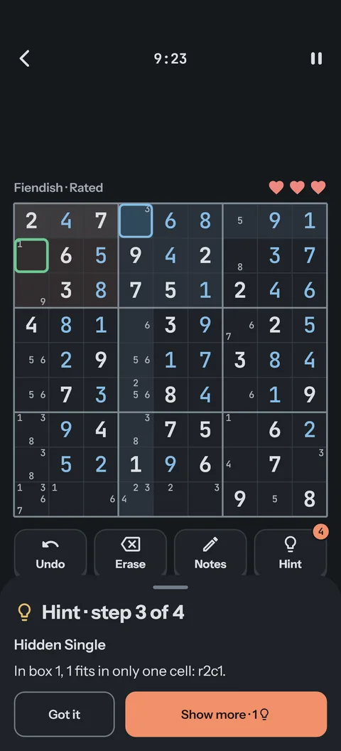 A hint at step 3 of 4: a Hidden Single, the cell ringed on the board above the hint card