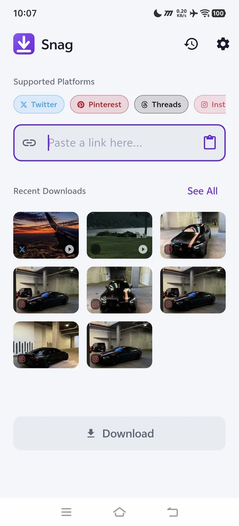 Snag's home screen in the light theme, showing a grid of recently downloaded thumbnails